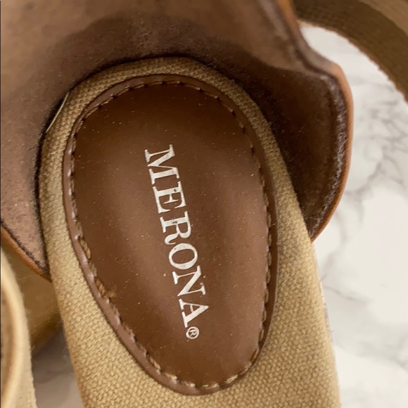 Wedge tan strapped sandal size 8 Merona - Picture 3 of 8